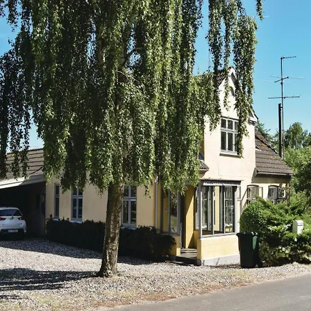 Three-bedroom Holiday In Tranekar *